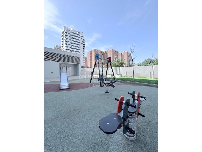 Foto d3b581a0-3c44-4701-bc6e-b2243640f8dd. Pis amb aparcament piscina a Ciutat de les Ciències i de les Arts - Justicia Valencia