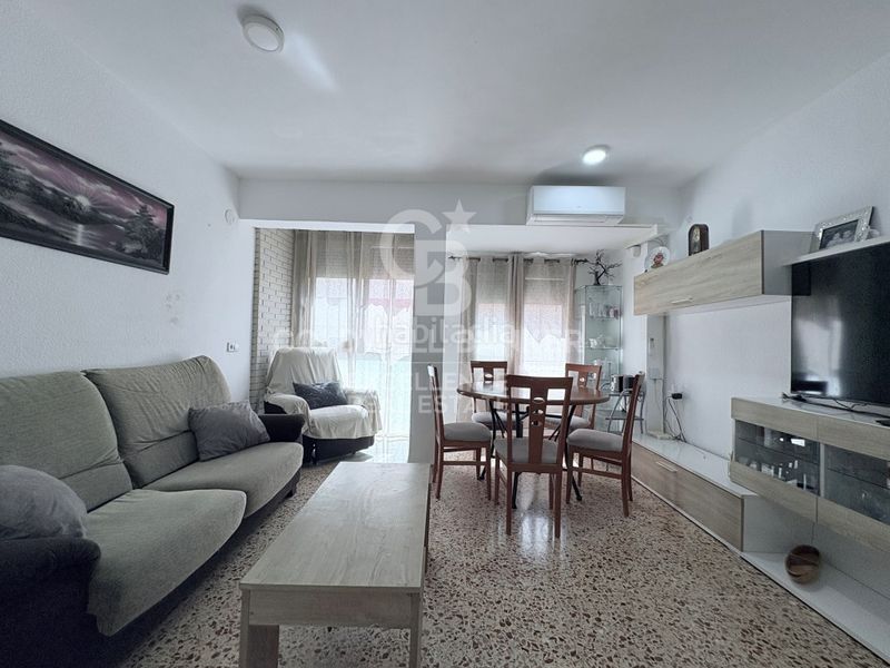 Foto 5cd1633d-c730-4bc4-9101-0b78a34e2036. Casa amb aparcament a Serra