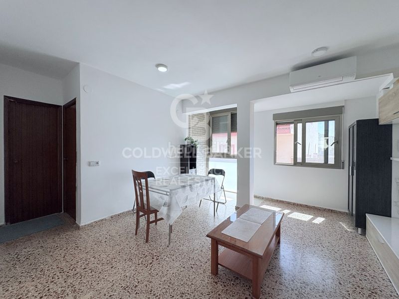 Foto b38352f8-0d6c-4e30-884f-cef541e13234. Casa amb aparcament a Serra