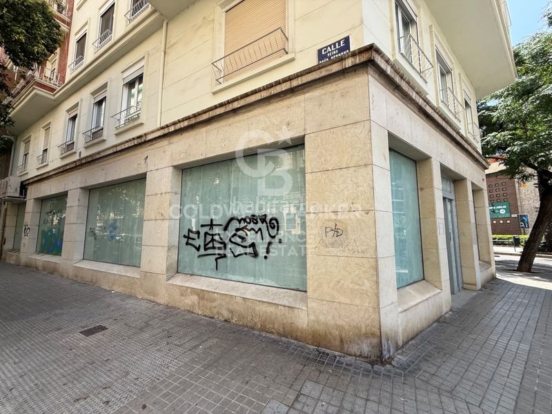 Foto 2cb0bfc1-203a-47c4-b290-4d46ef28dbad. Local comercial a Gran Via Valencia