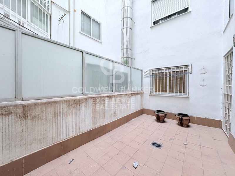 Foto 5ca32167-430a-4e9c-935d-2f84c141c7e0. Pis amb calefacció aparcament a Penya-Roja - Avda. Francia Valencia