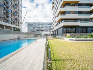 Pis  N/a. Exclusivo piso con terraza , piscina comunitaria, garaje y jardi