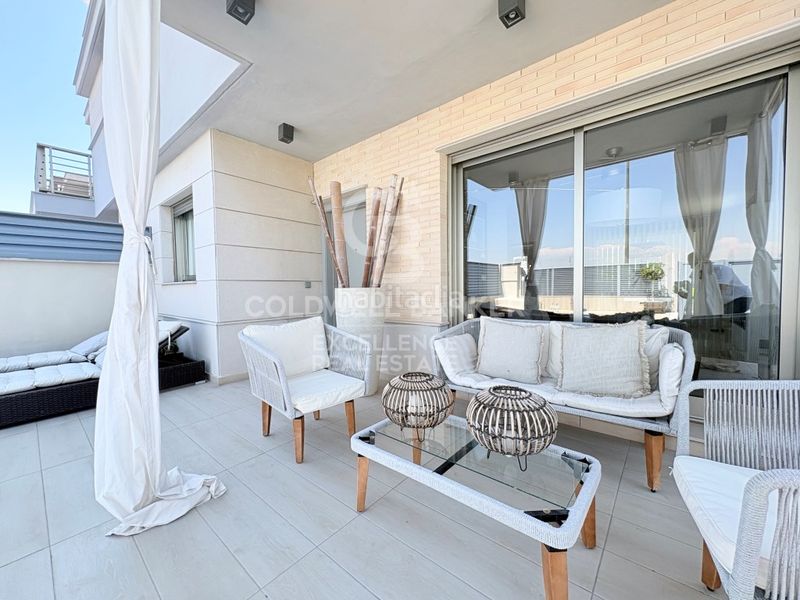 Foto 070798cb-b655-4d74-8591-d6e07037115f. Casa adossada amb aparcament piscina a Playa Burriana