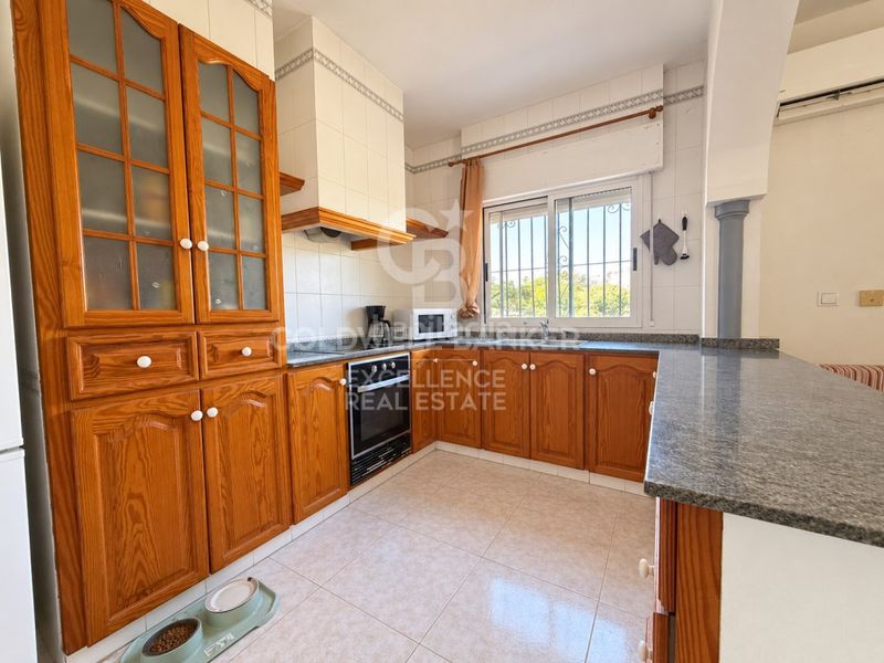 Foto b8177a19-a098-4f6a-8a25-07933745ca1f. Xalet amb aparcament piscina a Oliva pueblo Oliva