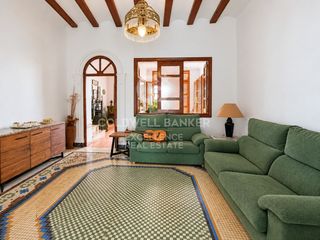 Location Maison  Calle venerable beferull. Casa tradicional con patio y encanto mediterráneo en alquiler en