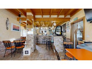 Locale commerciale in Calle roderic d'osona 47. Barrestaurante en pleno funcionamiento  vivienda en planta super