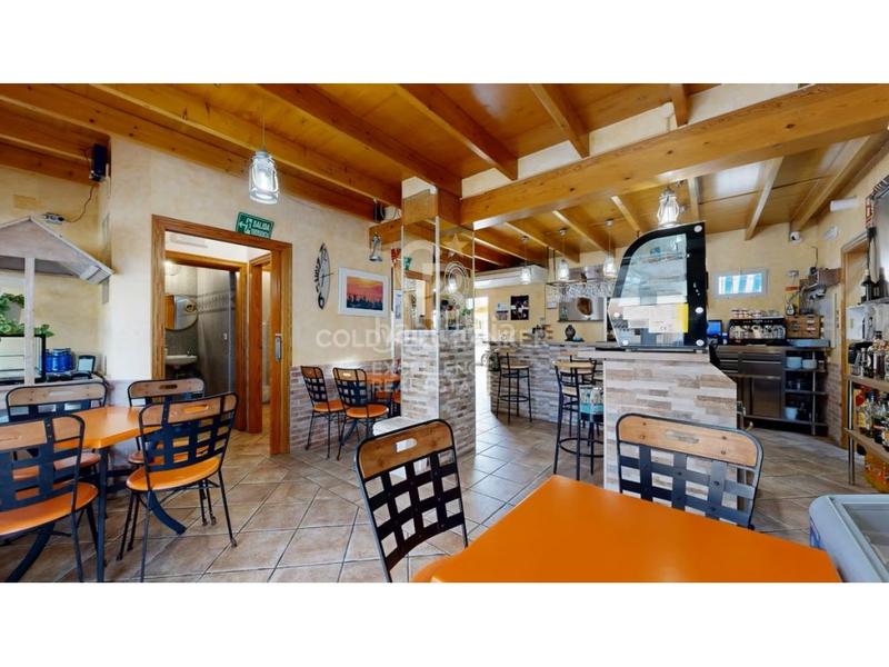 Foto 237a4622-efb6-41cf-8f2c-dbb47a2f4a2f. Local comercial a Oliva nova Oliva