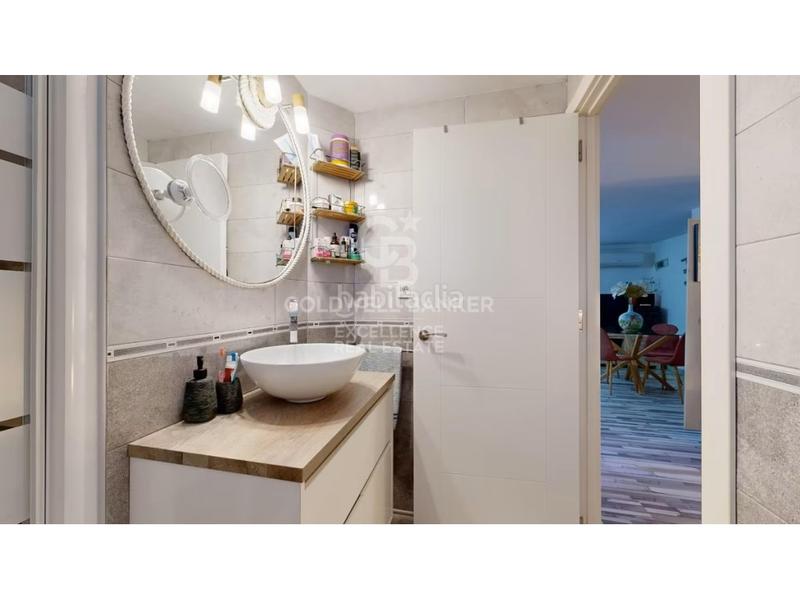 Foto 4dbc21ed-9ab5-4580-beec-1731654ec657. Local comercial a Oliva nova Oliva