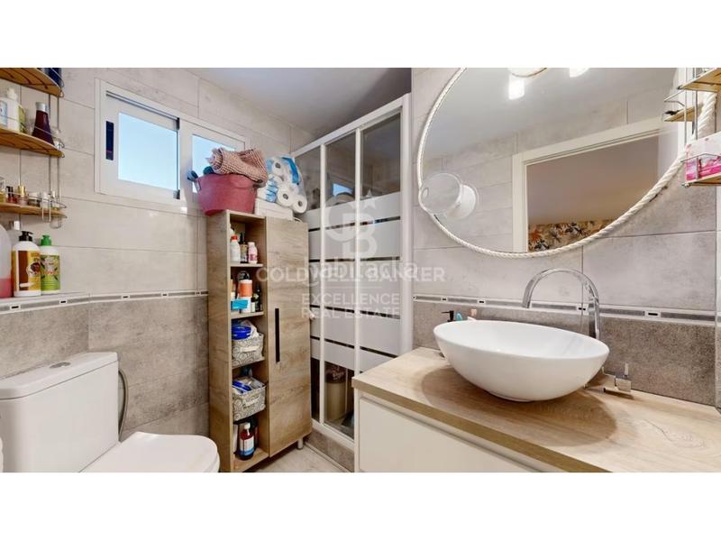 Foto a2a59eef-4c8d-497d-9a68-efe8fdd30b47. Local comercial a Oliva nova Oliva