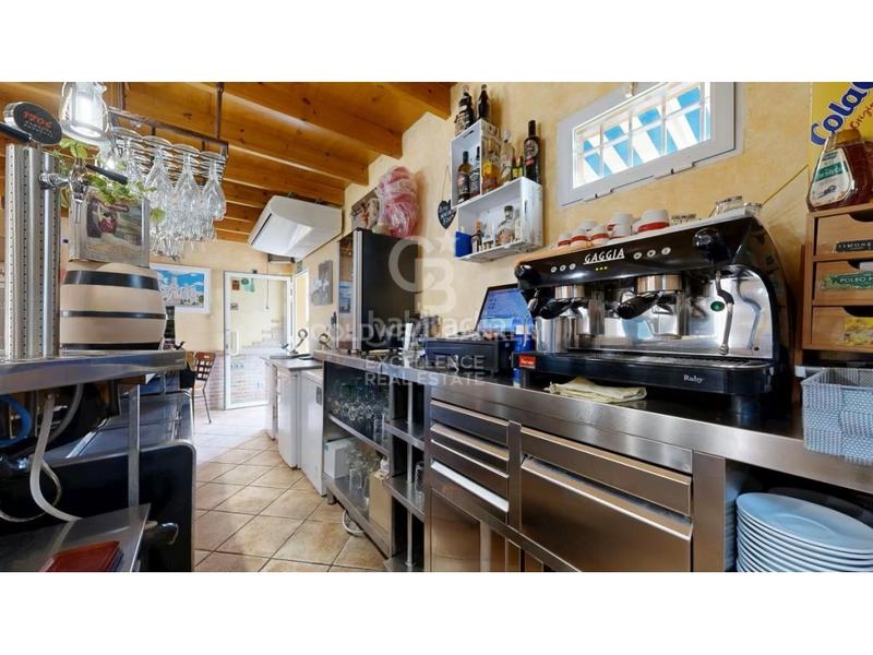 Foto acdef412-bd30-49cf-9ff6-a3b9bf804bc8. Local comercial a Oliva nova Oliva