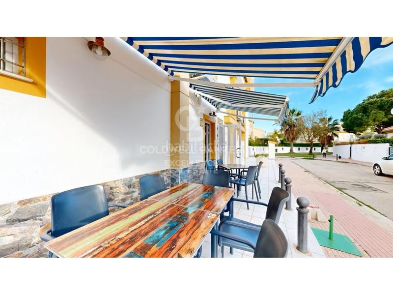 Foto cfcbf89a-1af0-4e35-856d-39c4aa8b0f0b. Local comercial a Oliva nova Oliva