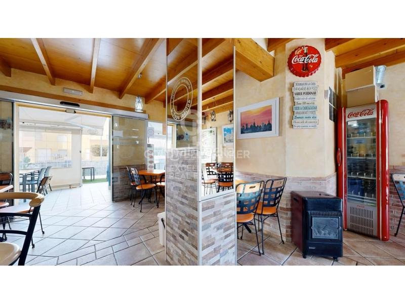 Foto e78dc813-c142-4957-b9cb-4fb6086fecc4. Local comercial a Oliva nova Oliva