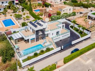 House in Benicolada - Las Adelfas. Impresionante villa de lujo con estilo moderno e ibicenco en urb