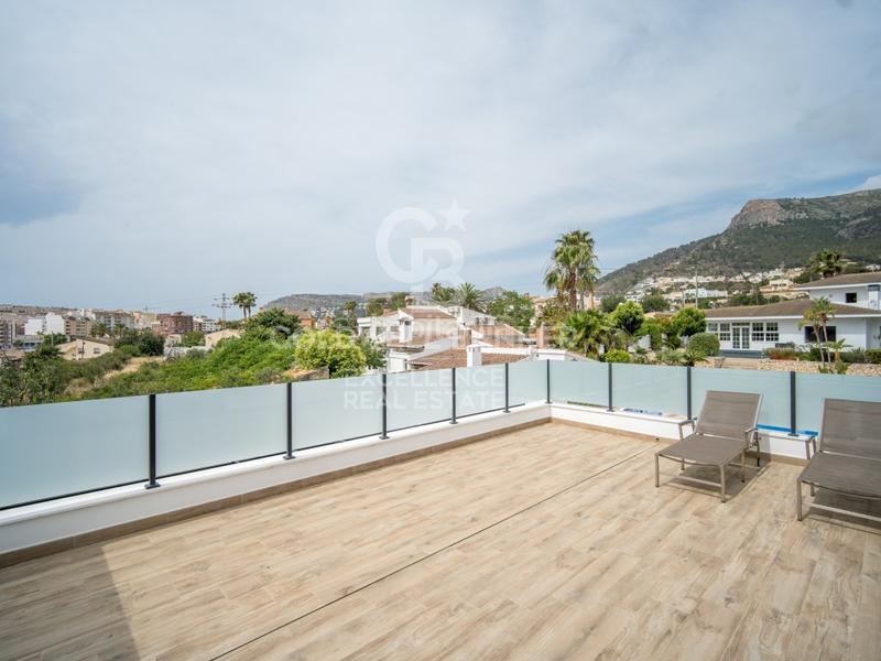 Foto 007c7257-3c8f-45c6-9a5b-ae90684c8d18. Casa impresionante villa de lujo con estilo moderno e ibicenco en urbanización exclusiva e en Calp