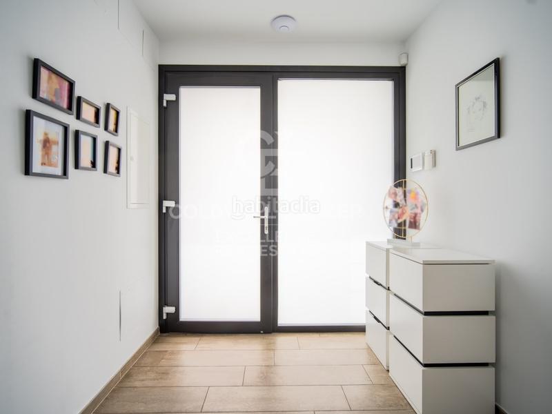 Foto 0f09c9cc-f435-4d13-a4d3-422c7b7d57d6. Casa impresionante villa de lujo con estilo moderno e ibicenco en urbanización exclusiva e en Calp