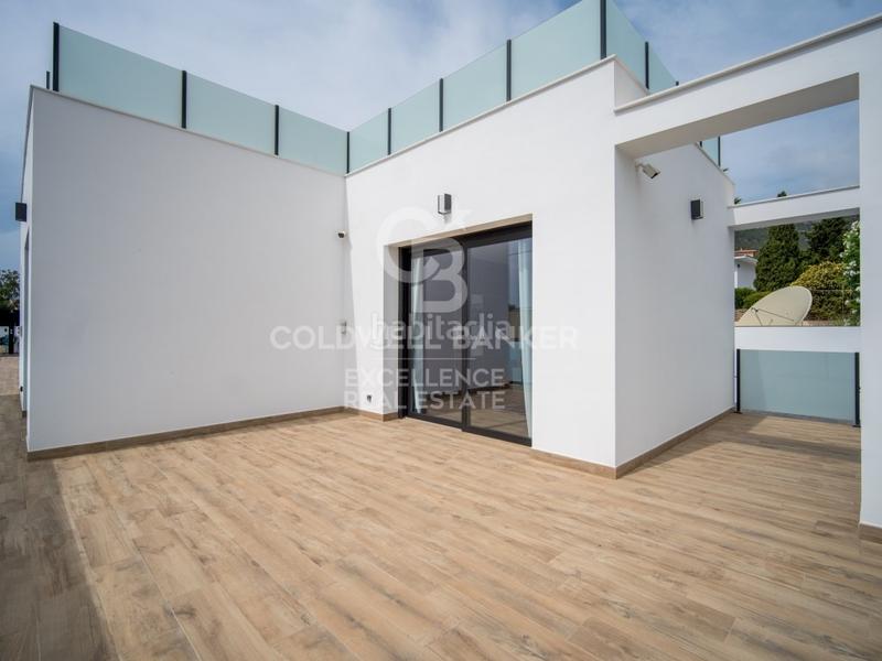 Foto 15bf9df7-cff7-4265-9619-45e314c2220b. Casa impresionante villa de lujo con estilo moderno e ibicenco en urbanización exclusiva e en Calp