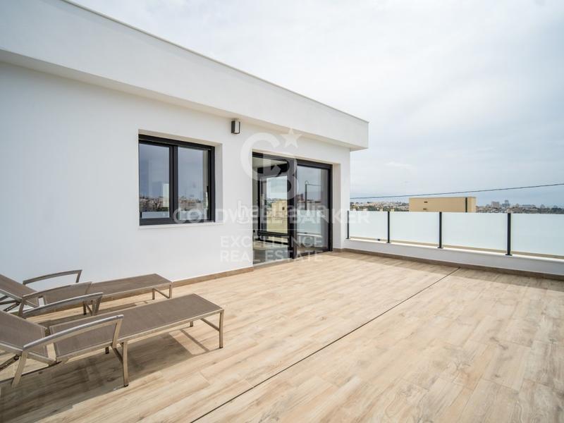 Foto b067dc74-88d9-406b-b2d7-bddc7a7d928a. Casa impresionante villa de lujo con estilo moderno e ibicenco en urbanización exclusiva e en Calp