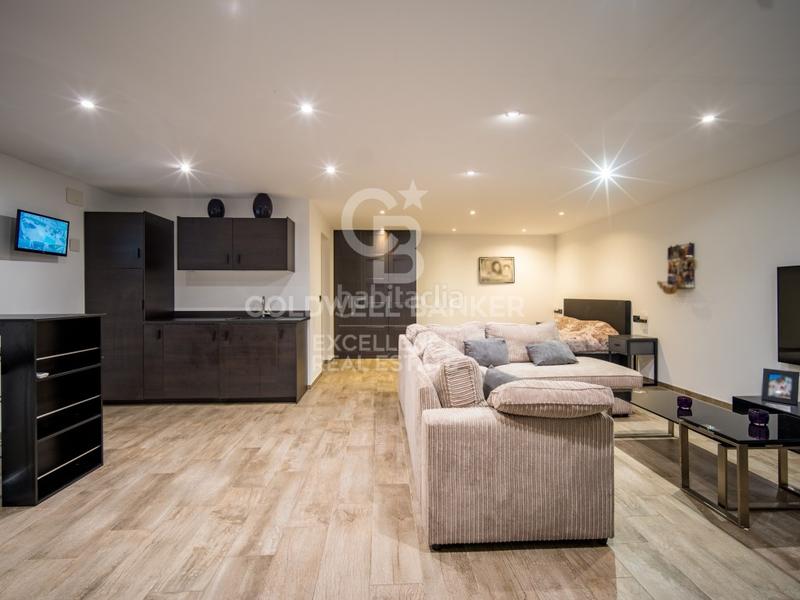 Foto fc1cae16-8eed-4e8c-9960-ca2bb6e40340. Casa impresionante villa de lujo con estilo moderno e ibicenco en urbanización exclusiva e en Calp