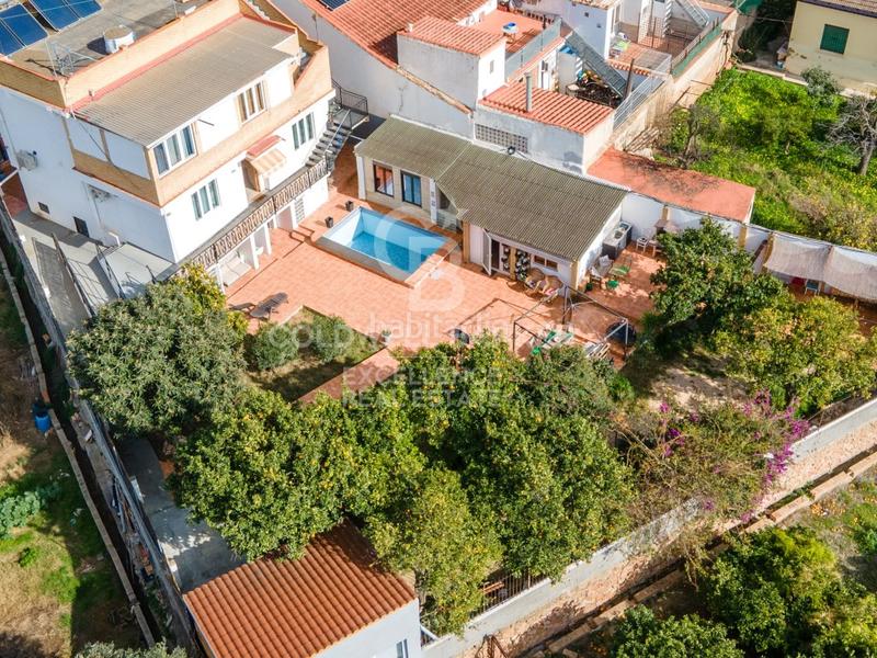 Foto 5d9cc9c5-4ae5-474b-8417-22437d080fc6. Local comercial a Centro Ciudad Paterna