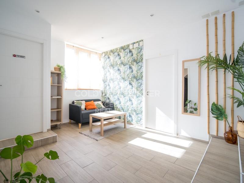 Foto b8e05d2a-6925-432d-8890-4a4255d93340. Local comercial a Centro Ciudad Paterna