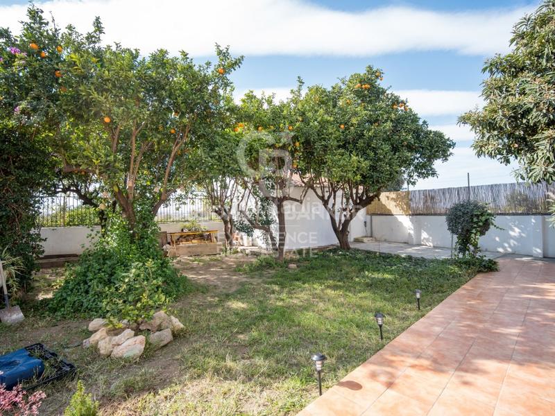 Foto d5746c12-a5cf-4c08-bf5e-15224216e0a9. Local comercial a Centro Ciudad Paterna