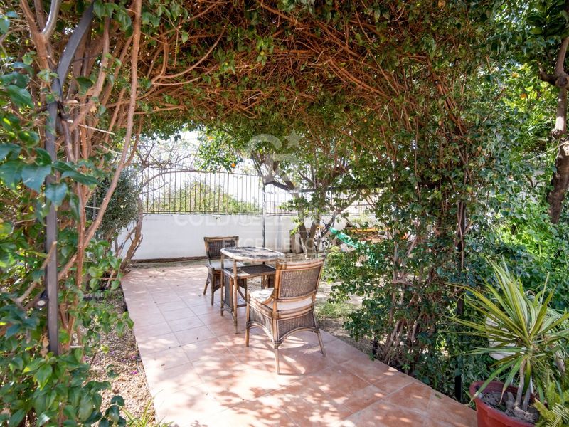 Foto 8193ba90-78a2-486f-8a03-df3902b0b5fb. Local comercial hostal con licencia turística y rentabilidad del 10 en valencia. en Paterna