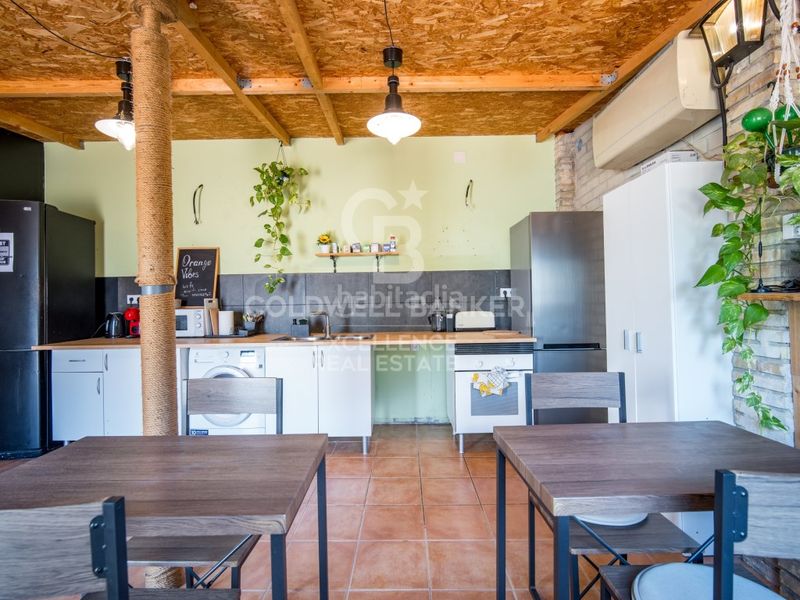 Foto ca9fc359-df3a-4553-869c-016784679ba6. Local comercial hostal con licencia turística y rentabilidad del 10 en valencia. en Paterna