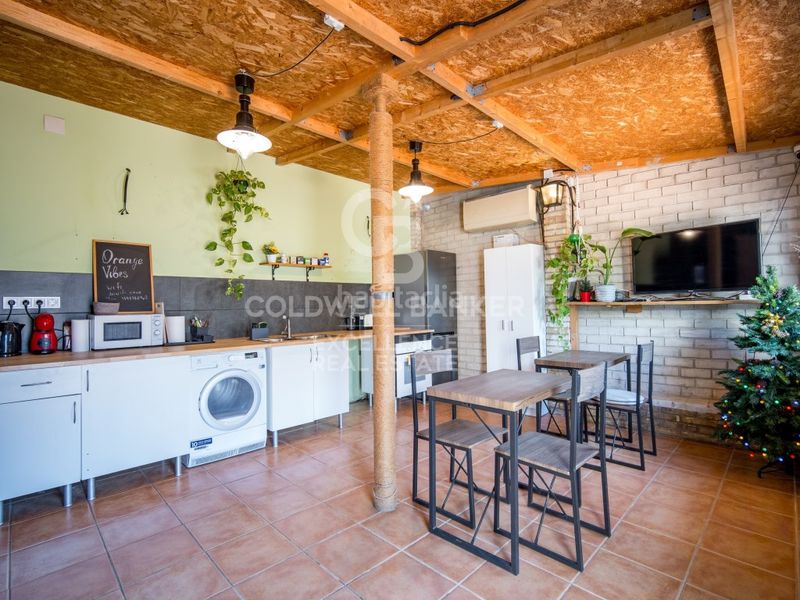 Foto ff174f6d-c11d-4868-b13a-ce940e862a37. Local comercial hostal con licencia turística y rentabilidad del 10 en valencia. en Paterna