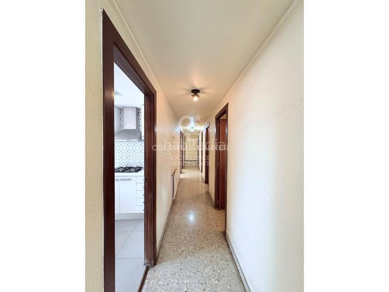 Foto 52b79d45-b672-4c91-9a3b-e7bff44c2666. Appartamento con riscaldamento parcheggio in Jaume Roig Valencia