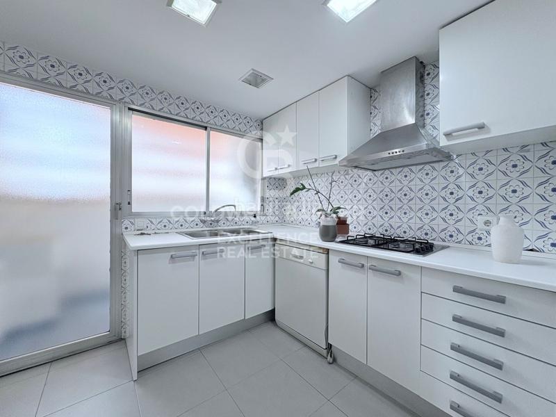 Foto ee540cbb-8143-4239-96a0-21228d611660. Appartamento con riscaldamento parcheggio in Jaume Roig Valencia