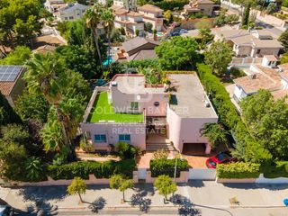 Casa  Urbanizacion parque monte alcedo. Villa de 350 m con piscina, terrazas y 7 dormitorios en monte al