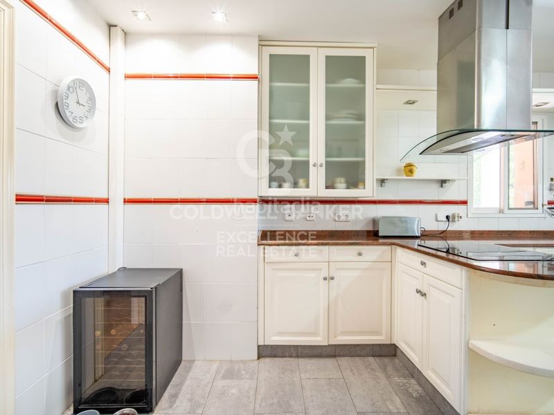 Foto a0d2b05b-6752-4b00-873c-bb4ec542efa0. Casa amb calefacció aparcament piscina a Riba - roja de Túria