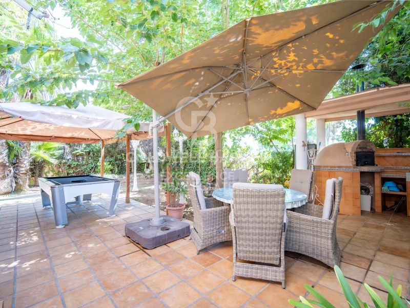 Foto f4ba0375-f9f8-4037-9341-e664eda148aa. Casa amb calefacció aparcament piscina a Riba - roja de Túria