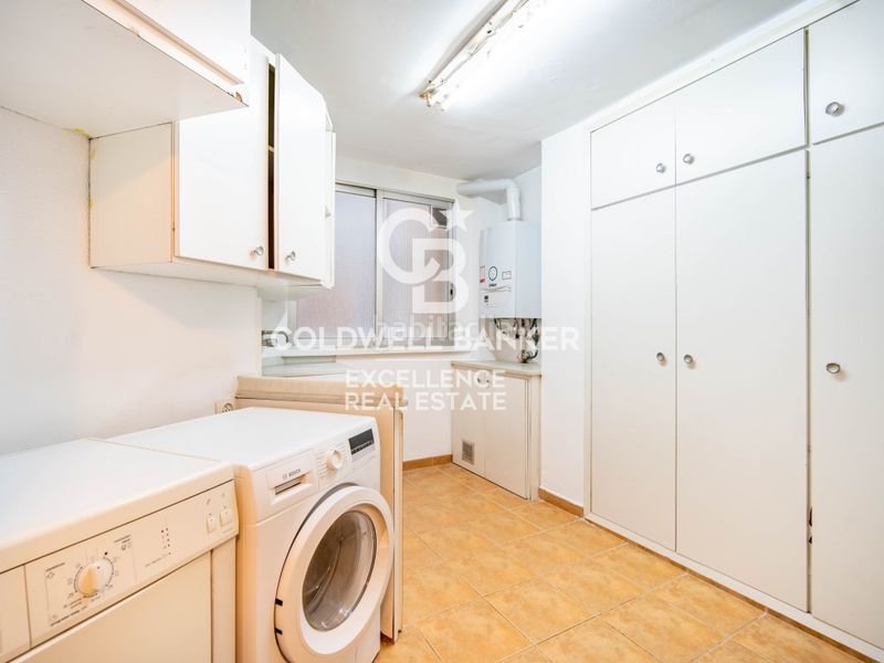 Piso exclusivo piso señorial con 5 suites y garaje en calle colón. en Valencia - Imagen 20