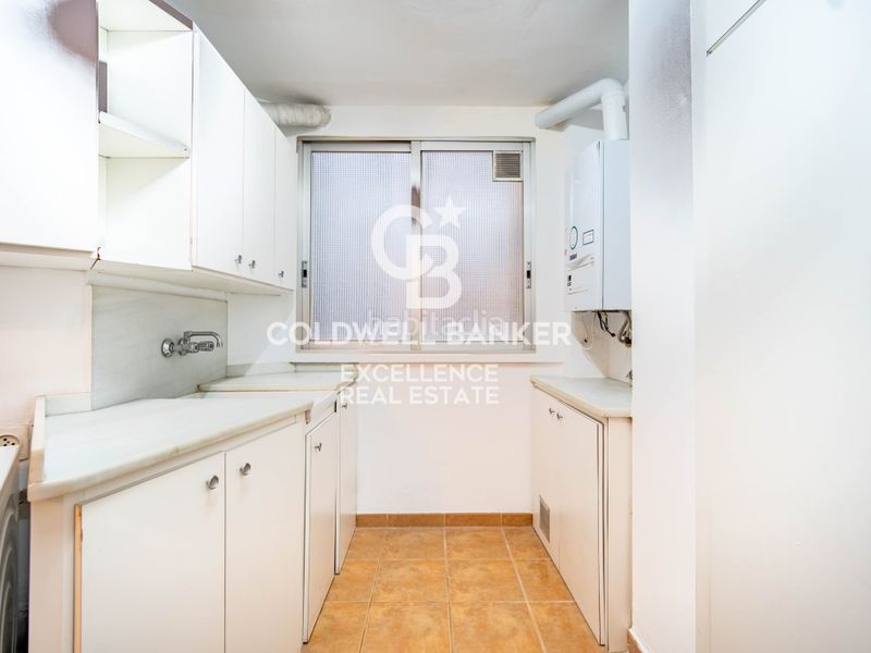 Piso exclusivo piso señorial con 5 suites y garaje en calle colón. en Valencia - Imagen 21
