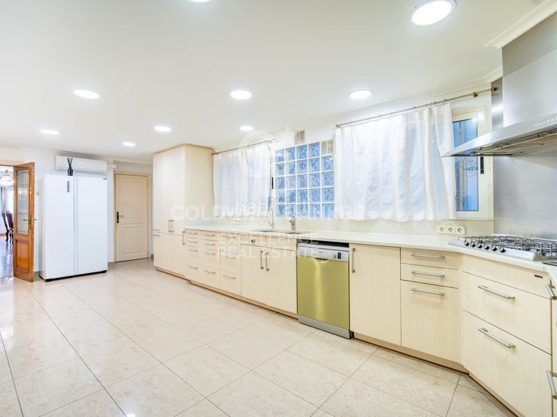 Foto fb762d58-5379-4e1a-aadb-b06bf6bde3a3. Flat with heating parking in Sant Francesc Valencia