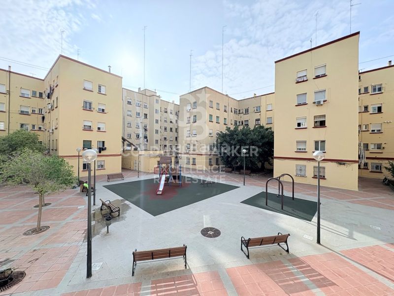 Piso reformado a estrenar junto a avenida de francia en Valencia - Imagen 30
