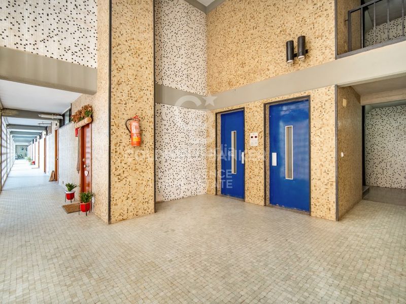 Dúplex con diseño contemporáneo y esencia mediterránea en juan llorens. en Valencia - Imagen 48