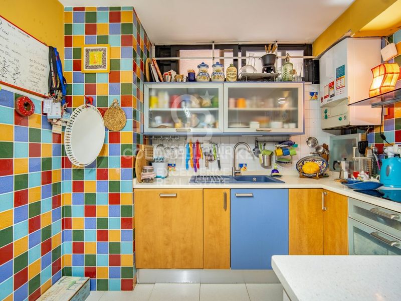 Dúplex con diseño contemporáneo y esencia mediterránea en juan llorens. en Valencia - Imagen 18
