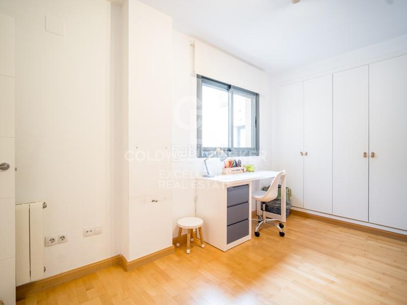 Foto 65df2ed0-7ca1-45b1-8082-2a358e654c81. Miete dachwohnung mit parking in Albors Valencia