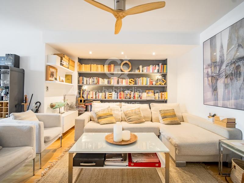 Foto 171205de-4629-423f-8a39-accab0c45788. Rent penthouse with parking in Albors Valencia