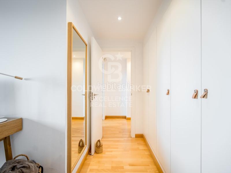 Foto 3f91ca6d-c3bb-47c1-99f0-351749c86cc8. Rent penthouse with parking in Albors Valencia