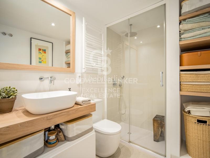 Foto bb758a47-c04a-4fa9-8c39-2185b93ed760. Rent penthouse with parking in Albors Valencia