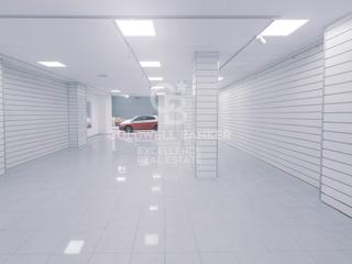 Location Local commercial  Calle quart. Oportunidad de negocio en ciutat vella bajo comercial en alquile