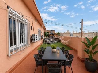 Àtic a Barrio de Patraix. Fabuloso ático con terraza de 70 m y gran potencial en patraix.