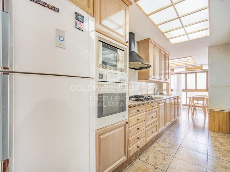 Piso de 133 m2 con balcón en plaza vicente iborra, El Carmen. ideal para inversores y familias en Valencia - Imagen 12