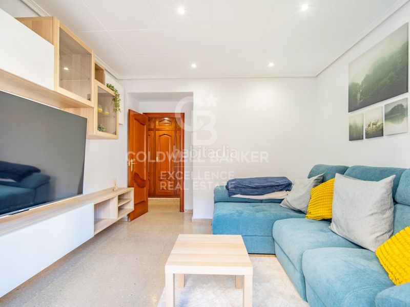 Piso de 133 m2 con balcón en plaza vicente iborra, El Carmen. ideal para inversores y familias en Valencia - Imagen 4