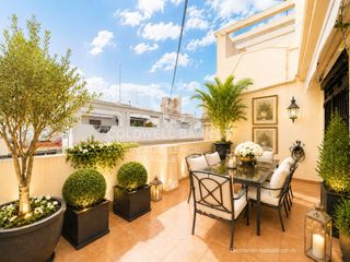 Penthouse  Carrer de sant valero. Ático señorial en el corazón del ensanche.