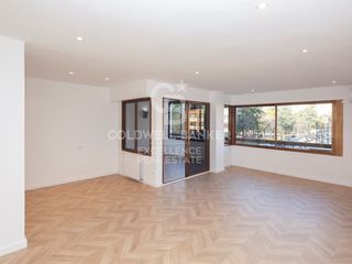 Piso en La Petxina. Amplio piso a estrenar con garaje y vistas al turia en la petxin