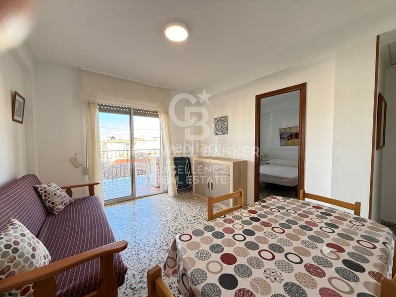Foto 197bdb64-832a-41fe-b9ba-b537ea0aed61. Pis amb aparcament a Oliva playa Oliva